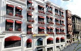 โรงแรมดอสโซ ดอสซี โอลด์ซิตี้ สุลตานอาห์เมด